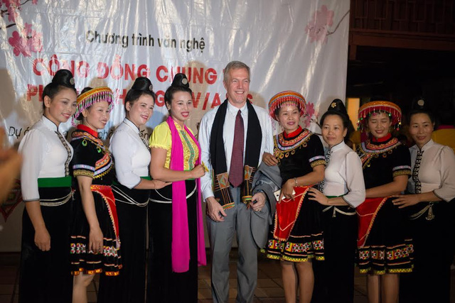US Ambassador discusses history and education in Dien Bien