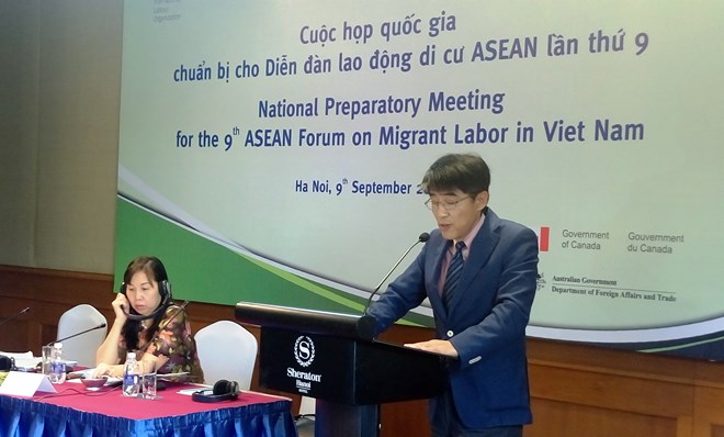 vn prepares for asean forum on migrant labour