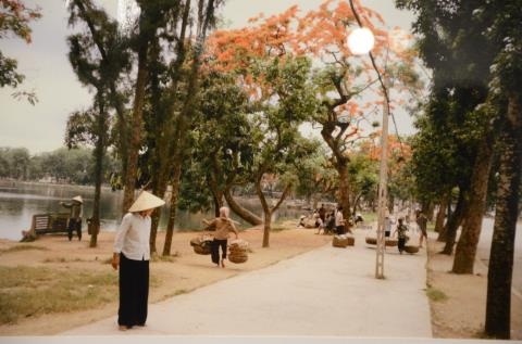 Photos of Vietnam in 80s captured by foreign journalist