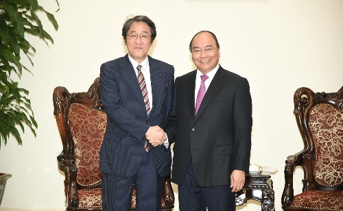 pm receives japanese hungarian ambassadors