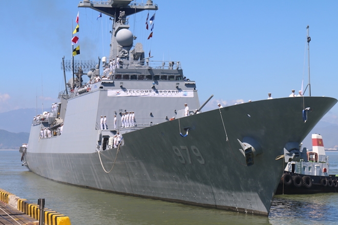 South Korean naval vessels starts visiting Da Nang