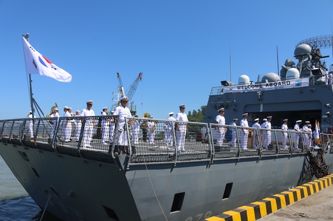 South Korean naval vessels starts visiting Da Nang