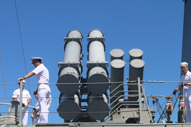 South Korean naval vessels starts visiting Da Nang