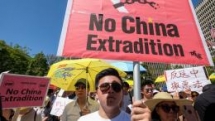 hong kong leader about 100 campus protesters must surrender