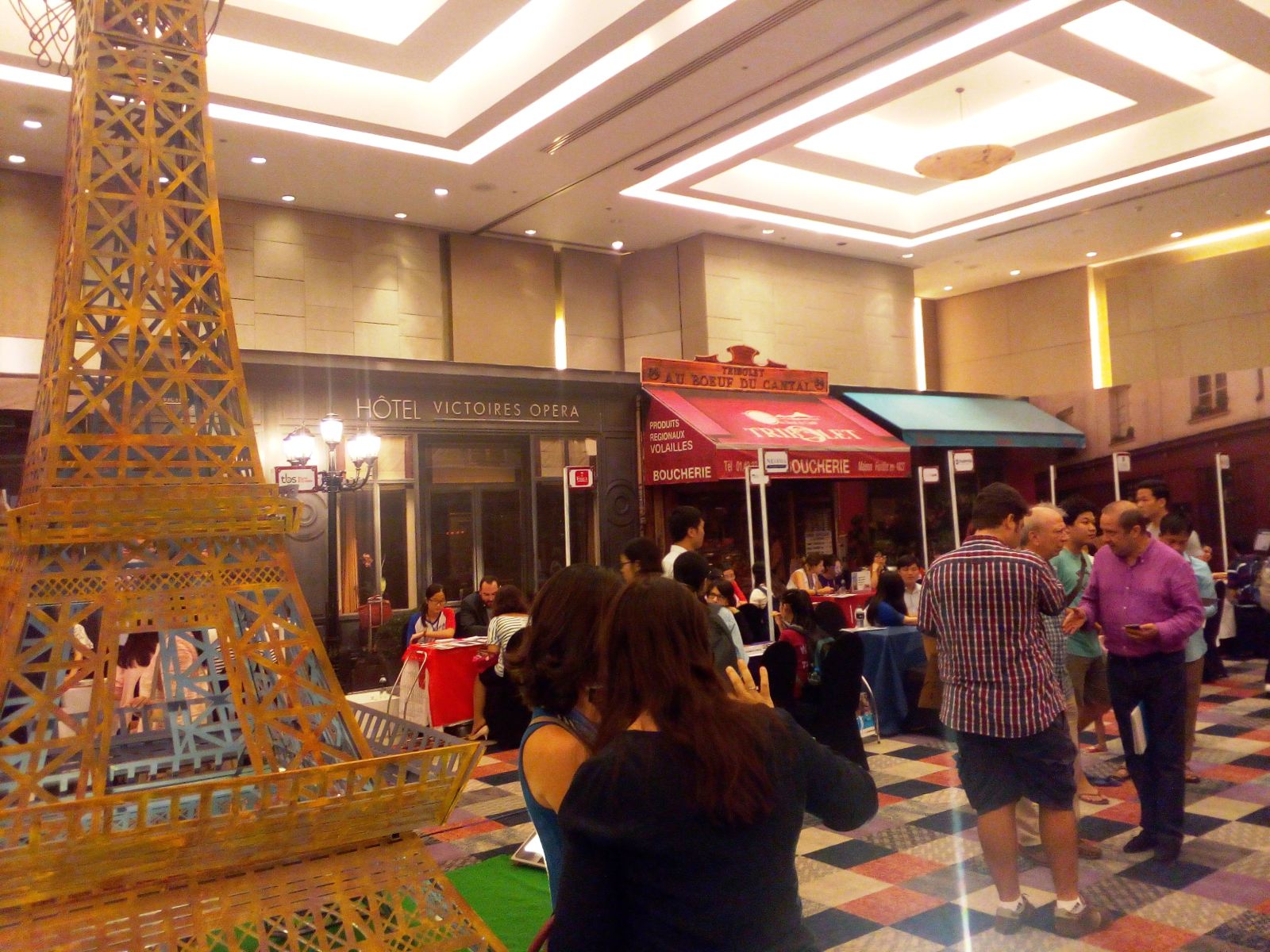 2016 french education fair held in vietnam