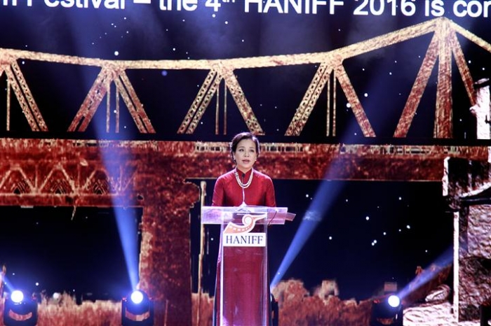 Two Vietnamese feature films take top Hanoi festival awards