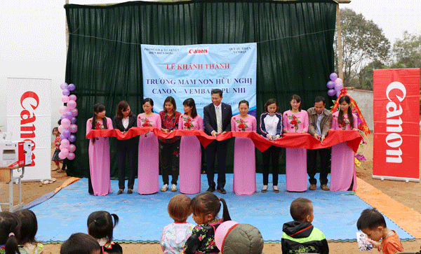 expanding canon friendship school chain in dien bien dong district