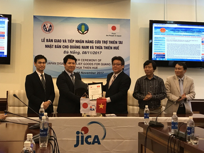 Japan sends water purifiers to support flood victims in Vietnam