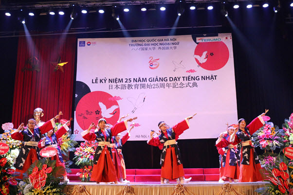 Faculty of Japanese Language and Culture (VN National University) marks 25th anniversary