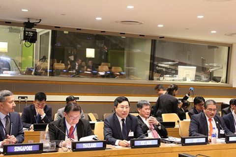 the position of vietnam in asean