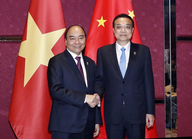 PM Nguyen Xuan Phuc holds meetings on ASEAN Summit’s sidelines