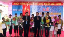 Quang Tri: Lao nationals receive Vietnamese citizenship